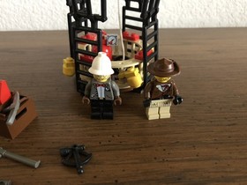 LEGO 7415 ORIENT EXPEDITION AERO NOMAD Complete w/ minifigs  3 CARDS (+1 EXTRA)