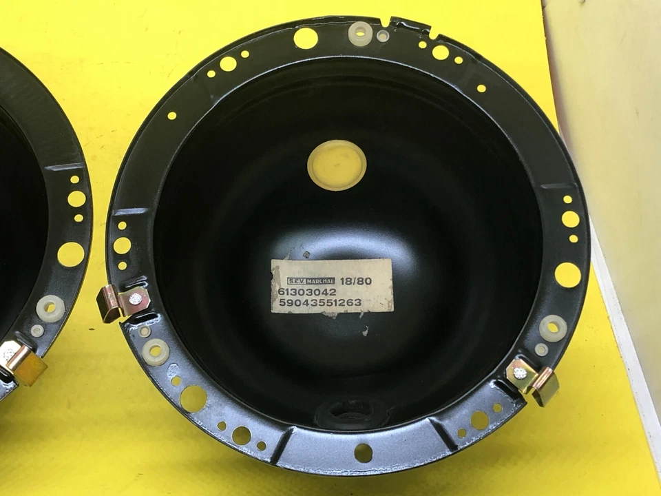 Juego Carcasa Faro Marchal Renault Saviem Alpine 4CV Citroen Dyane Nuevo de Lote Antiguo Foto 2 de 4