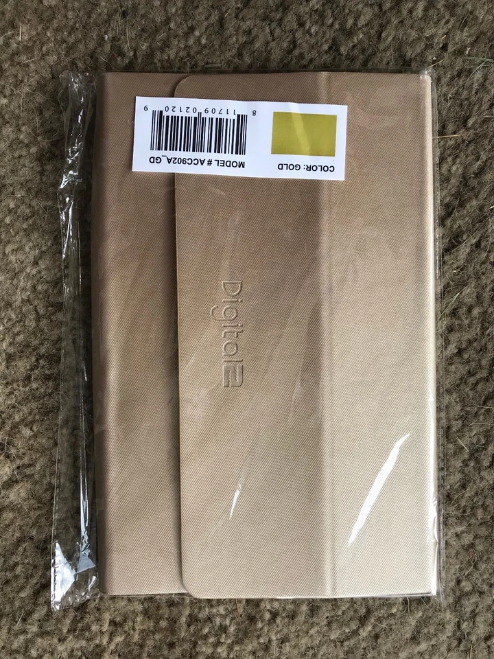 Digital2 ACC902A-GD 9 Magnetic Case - Fits 9 D2-961G/9041 Tablets (Gold) - Image 4 of 4