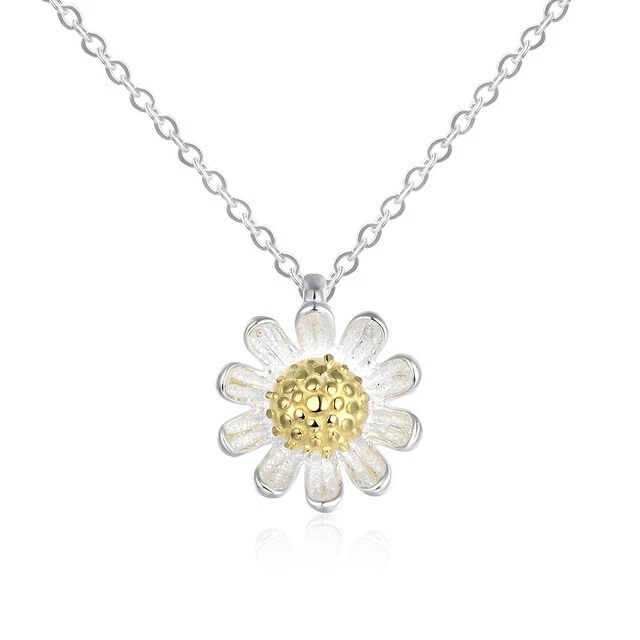 Daisy pendant shop necklace