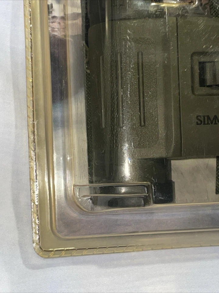 Simmons Wilderness Waterproof Binoculars 10x25mm New In Package Model 899824 - Image 3 of 4