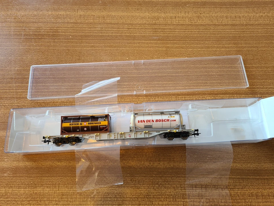 Roco 77340 Containertragwagen D-AAEC Sgns 130-5 Tanktainer Bertschi + Van Bosch - Bild 3 von 4