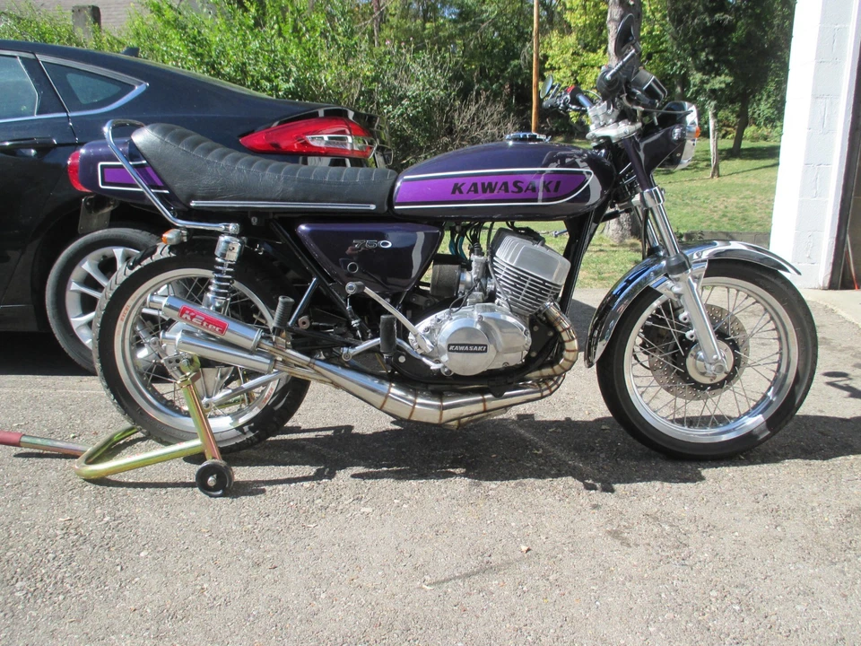 Kawasaki H2 750 B/C 4 Line Oil Pump - Image 3 of 3