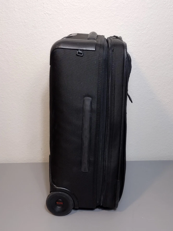 Tumi ALPHA 2 Expandable 2 Wheeled Carry-On 220211D2U Rolling Luggage Bag - Image 2 of 4
