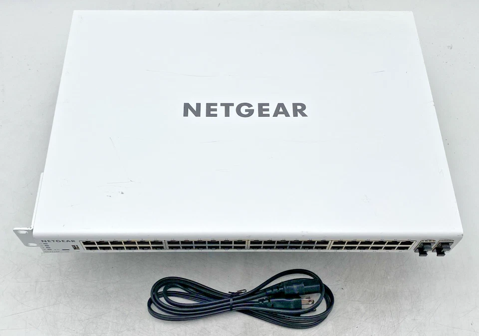 NETGEAR GC752XP 2 SFP SFP+ 48-Port Gigabit Ethernet Smart Managed Pro PoE Switch - Image 3 of 4