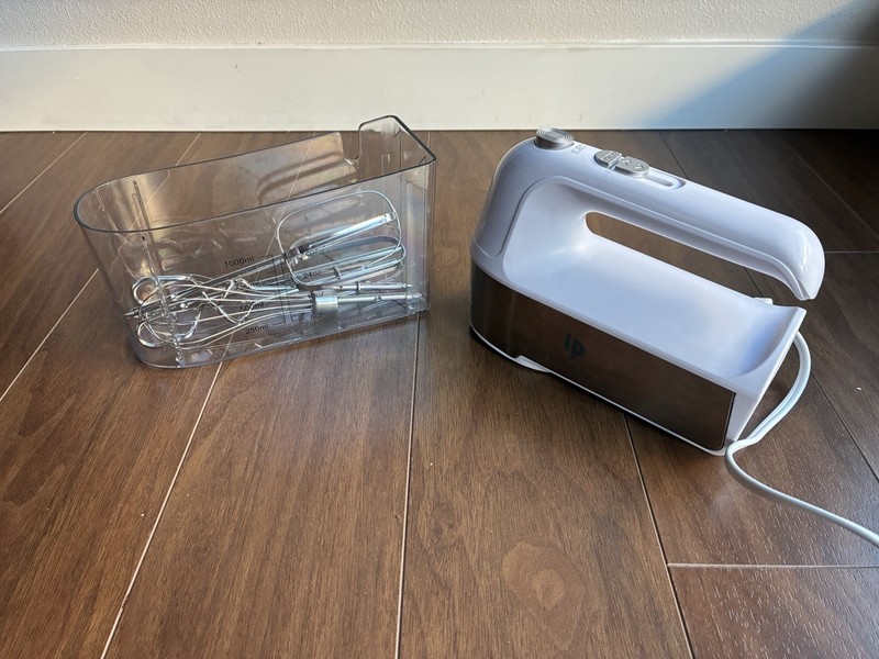 Hand Mixer Electric, 450W Kitchen Mixers with Scale Cup Storage Case, Turbo B...