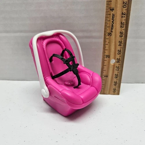 Barbie HAPPY FAMILY CAR SEAT Volvo Pink Baby Carrier - Vintage 2002 - RARE WORKS