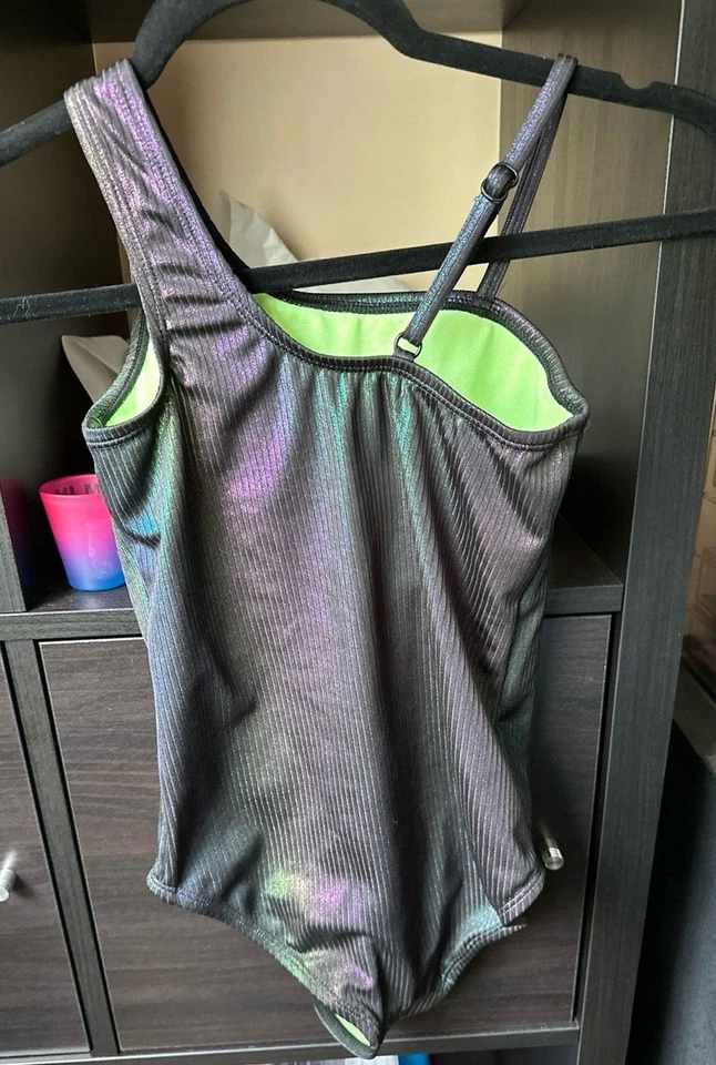 Traje de baño Justice JsPort 1 pieza Asym Shine negro y púrpura talla mediana nuevo sin etiquetas Foto 4 de 4