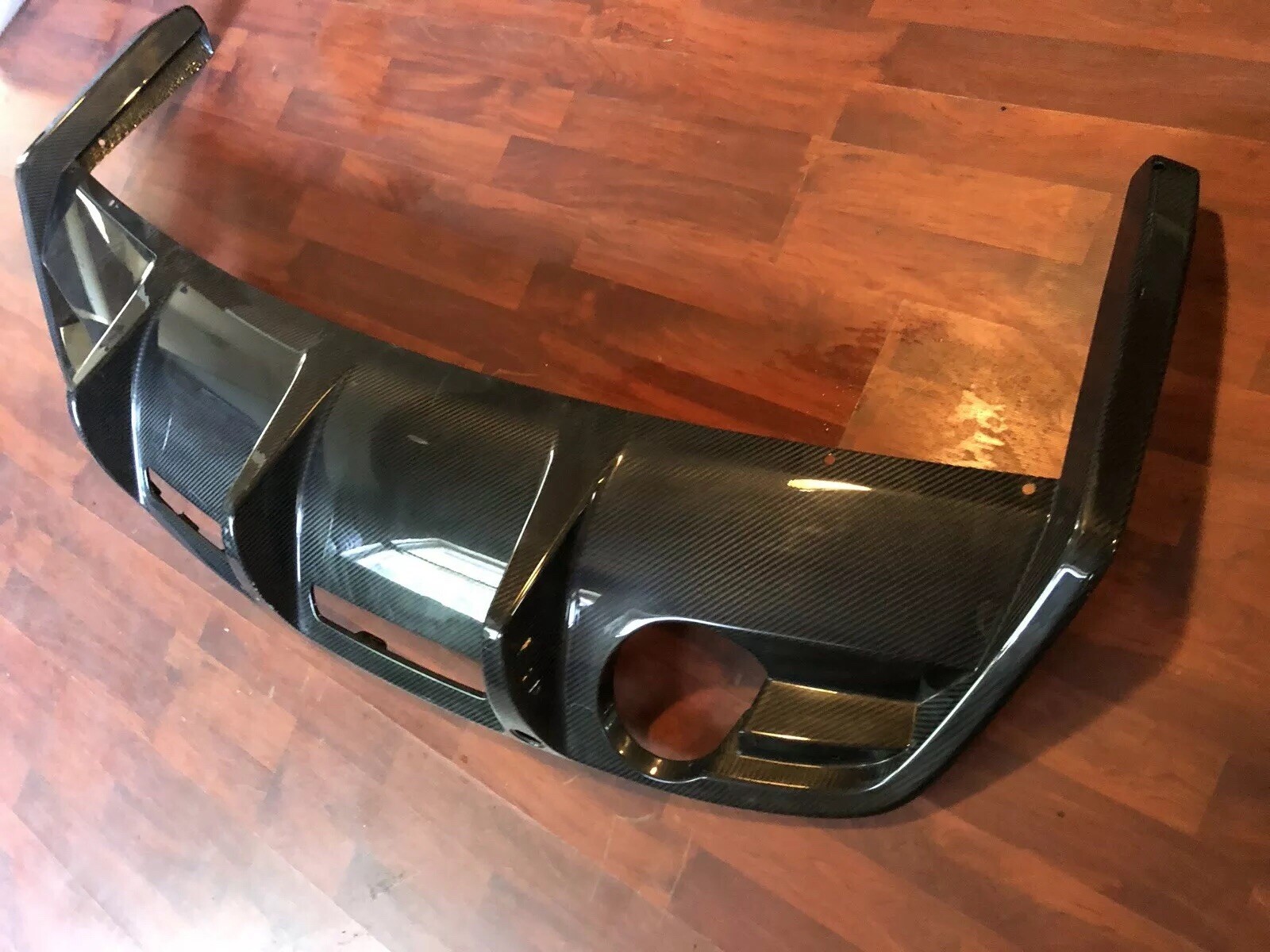 Aston Martin DBS Rear Bumper Diffuser Carbon Fiber 8d33-17e955-ae OEM