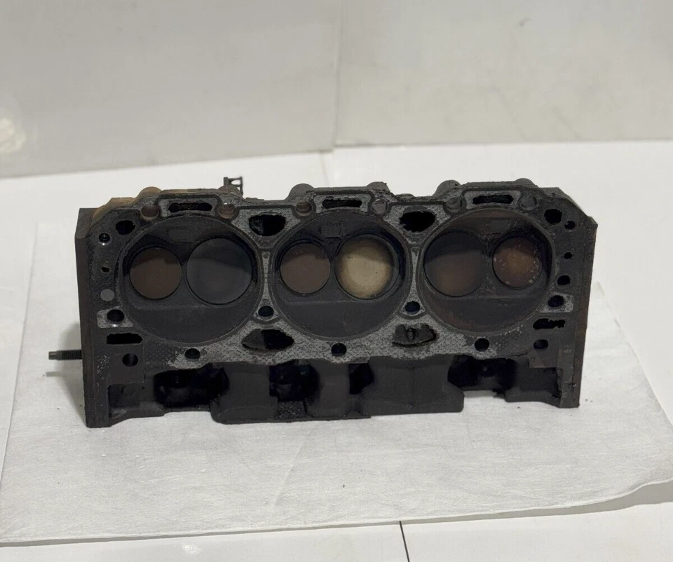 GMC S10 1989 4,3 L V6 culata TBI - buen usado/lado del conductor - OEM Foto 2 de 4