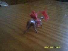GIANT 2ND VERSION MOUNTED KNIGHT RED WITH STANDARD
