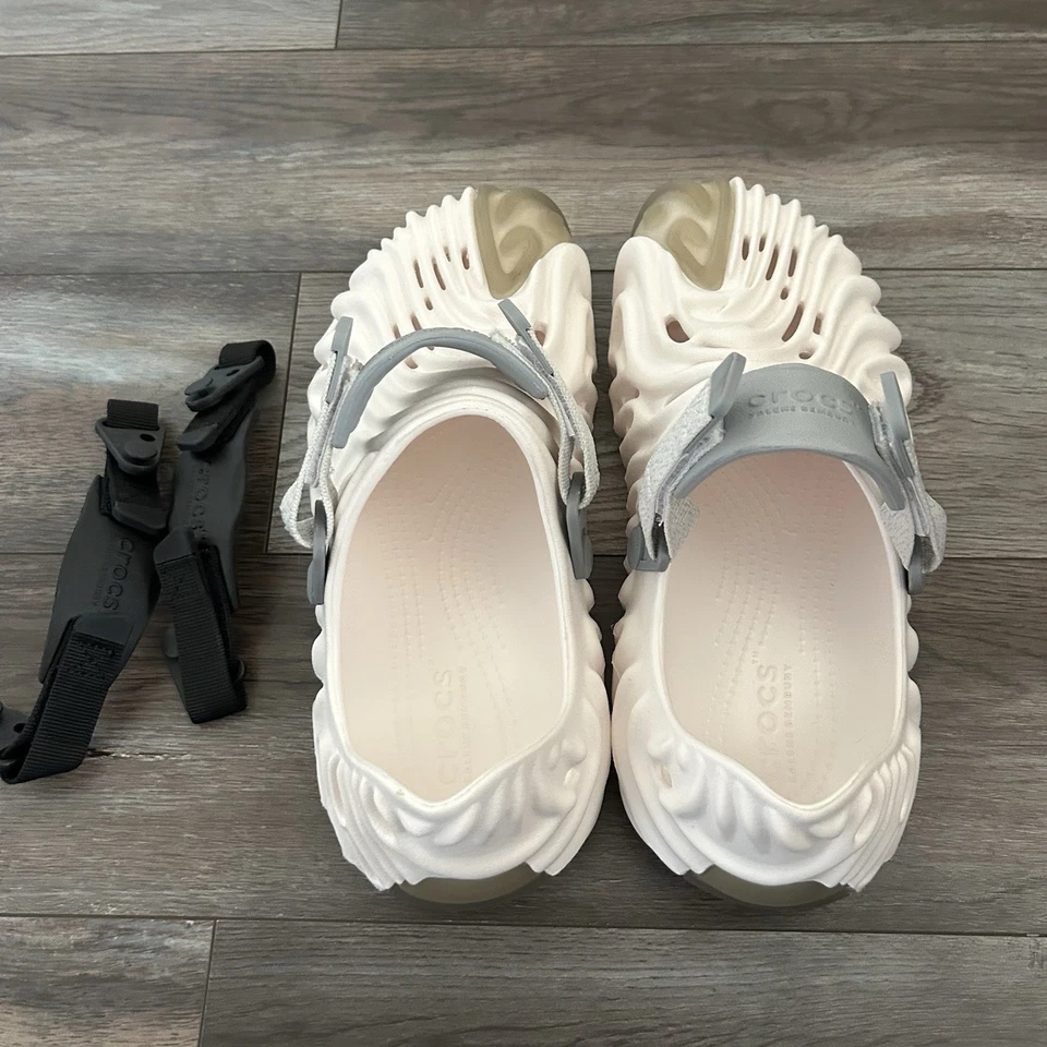 Zueco Crocs Salehe Bembury x the Pollex Kuwata Pale Bush para hombre talla 8/mujer 10 Foto 2 de 4