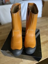 Rigger Boots Size 11 Beeswift Safety Boot Steel Toe Cap Fur Lined Comfy