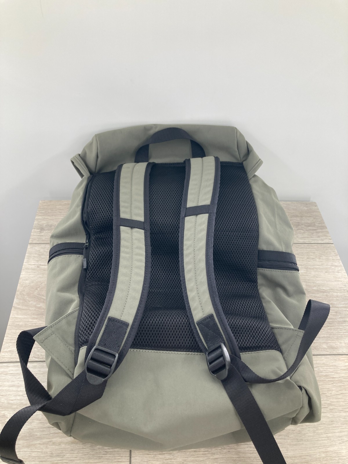 Lululemon Command the Day Backpack Drawstring Buc… - image 2