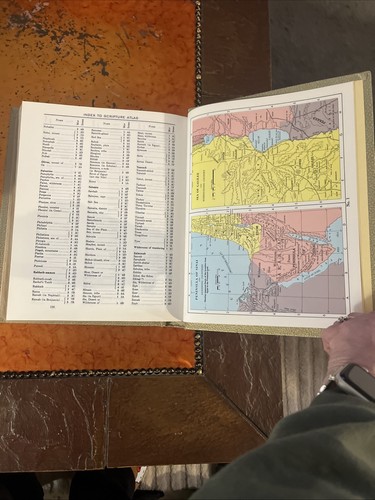 Vintage 1964 Holy Bible Authorized or King James Version Red Letter Edition - Picture 8 of 13