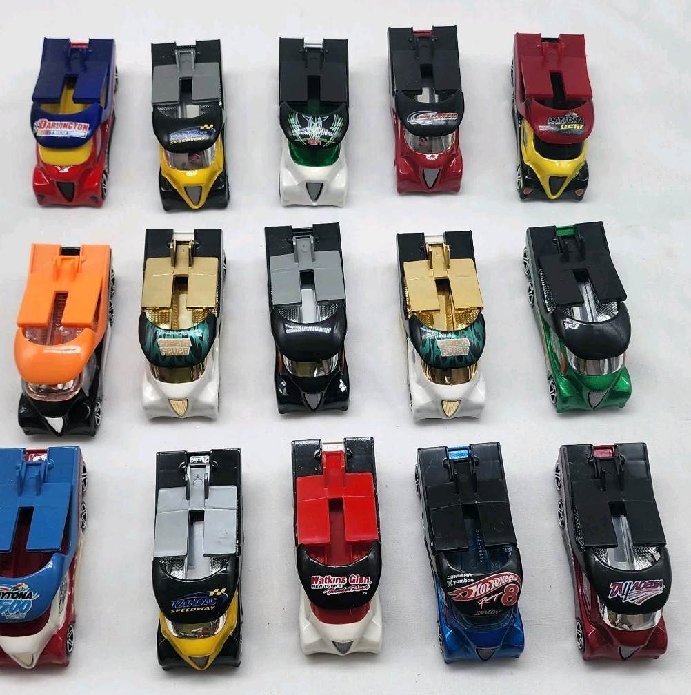 2001 Hot Wheels Cabbin Fever 1/64 Diecast Lot of 15 