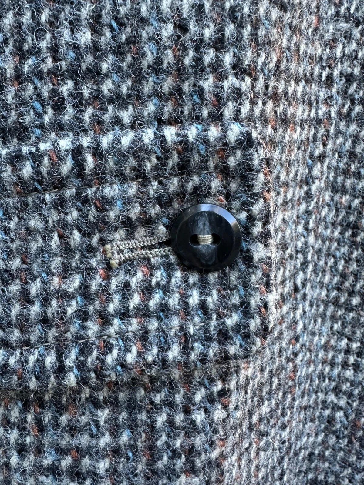 Vintage Men's Harris Tweed Overcoat. L/XL image 7