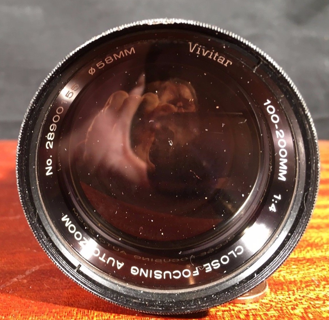 Vivitar Auto Zoom Lens 100 200mm f4 Close Focusing MANUAL focus