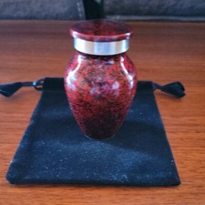 small Cremation Keepsake Red Urn for Human or Pet Ashes Velvet bag NEW free ship