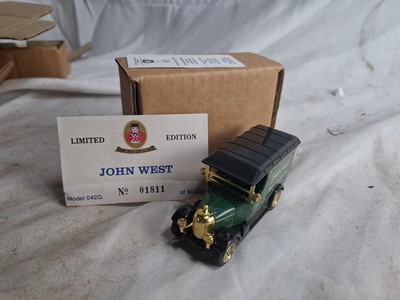 Oxford Diecast - Bullnose Morris - John West - Limited Edition Zertifikat 042G