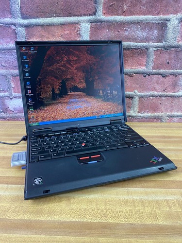 IBM ThinkPad T23 Retro Gaming Laptop Pentium III 1.13GHz 1GB RAM Windows XP Pro