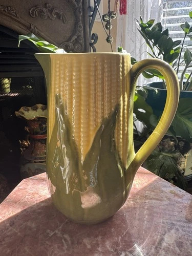 Vintage Shawnee Pottery Yellow King Corn # 71 Tall Water Pitcher .