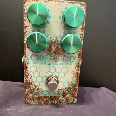 KarDiaN Serotonin Origin S.T. Weiße Limited Edition Gitarre