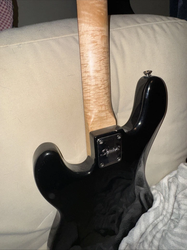 Squire P бас пламенный кленовый гриф - Изображение 3 из 3