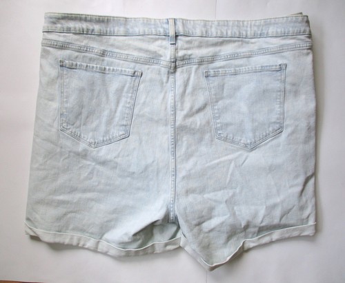 NWT Old Navy Blue Acid Wash Denim Daisy Duke Boyfriend Shorts Cuffed Plus 30W - Picture 2 of 4