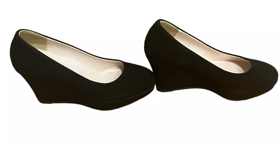 Pretty black hotsell shoes