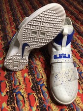 lebron flyease extra wide