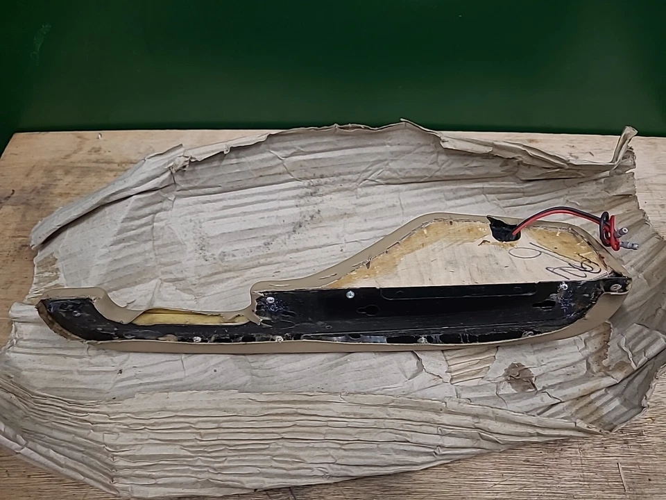 Jaguar XJ6 XJ12 reposabrazos lado pasajero bronceado nuevo stock antiguo Foto 3 de 4