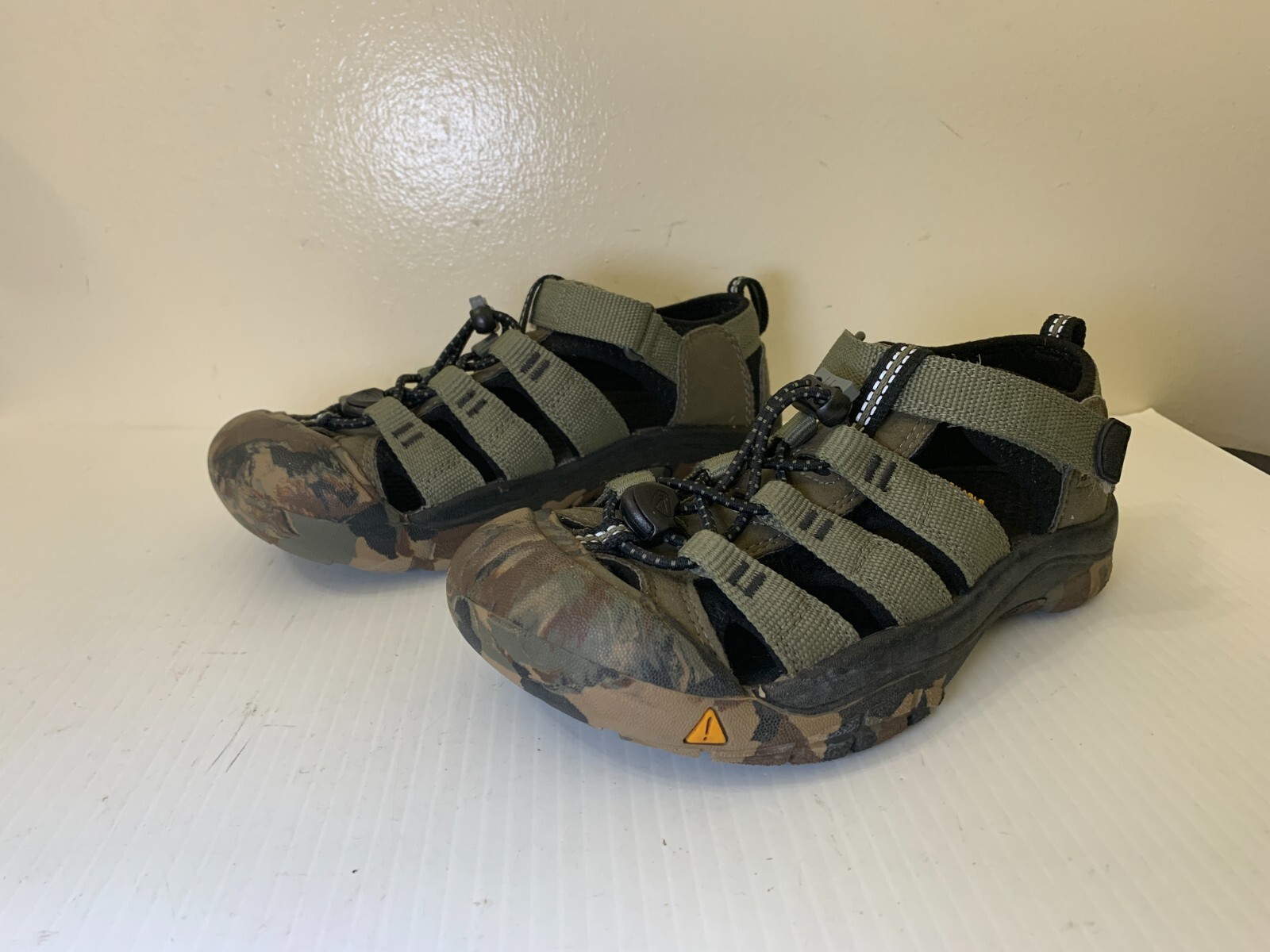 Sandali da acqua mimetici per bambini Keen Newport H2 nuovi. 1022840 taglia 3