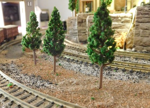 20 Dark Green Fir Trees, 48 mm High - Picture 4 of 12