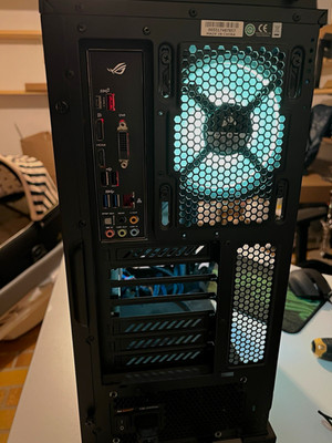 Gaming pc basis | i7 8086k | 32GB RGB RAM | ROG STRIX | CORSAIRu