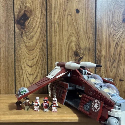 LEGO Star Wars: Coruscant Guard Gunship (75354) 100% Complete W/ Instructions