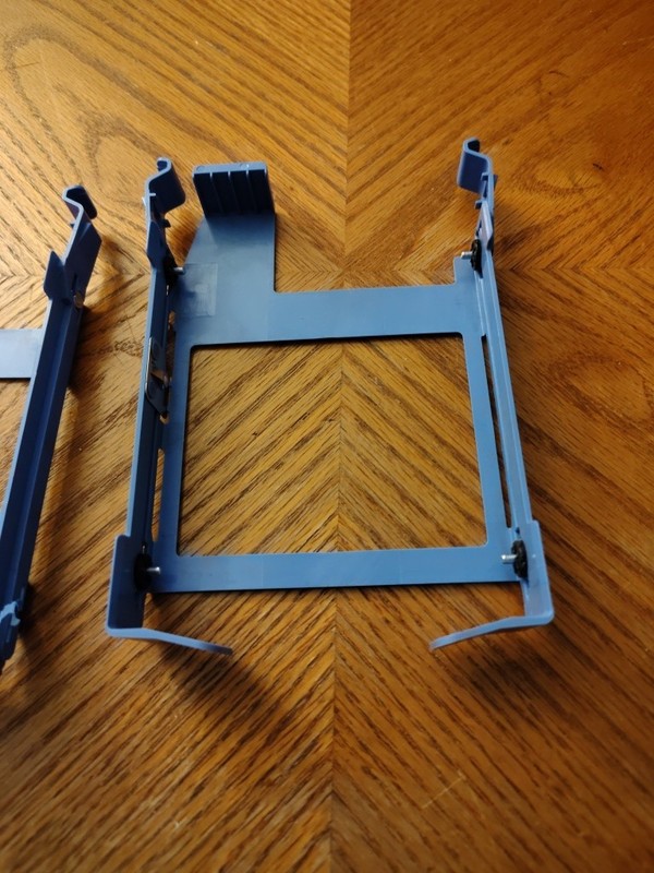 Dell Optiplex 990 Mini-Tower Hard Drive Caddy Mount Bracket 1B31D2600-600 C-3598