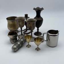 Vintage gemischtes Metallwaren Konvolut 11 Teile Kelche Krüge Vase Kerzenständer Messing Teller