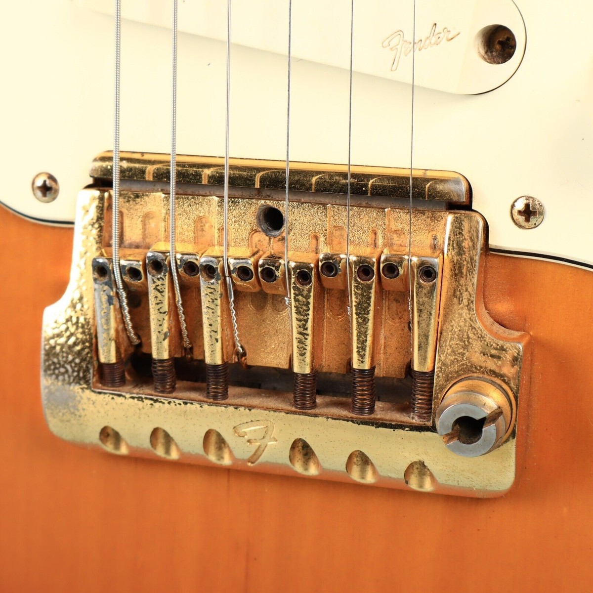 1983 Fender Stratocaster Strat Elite USA Burst Electric Guitar w