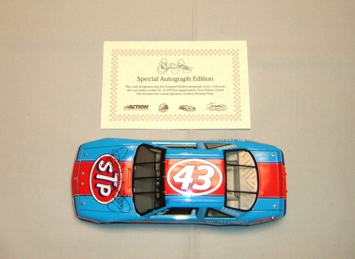 Action Richard Petty #43 STP 1992 Pontiac Grand Prix Farewell Car - Autographed - Picture 7 of 8