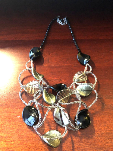 Le Perle Murano Glass Necklace.