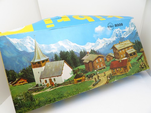 335HO - Kibri H0 8009 - Juego de construcción Sertig Dörfli cerca de Davos - excelente en embalaje original | Zustand: Gebraucht