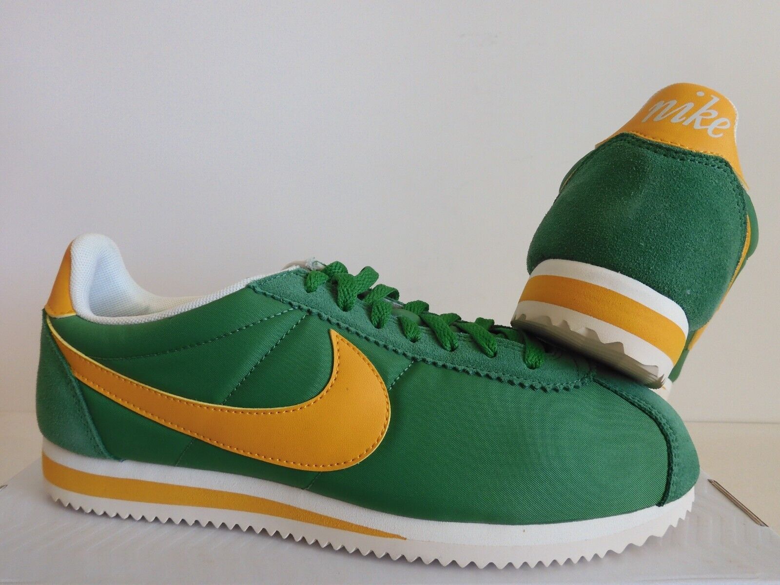 WMNS NIKE CLASSIC CORTEZ NYLON PREMIUM 