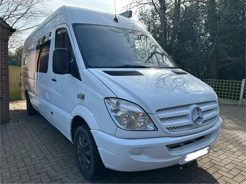 Mercedes Sprinter Race Van / Motorhome - White, 2011 - 102k Miles