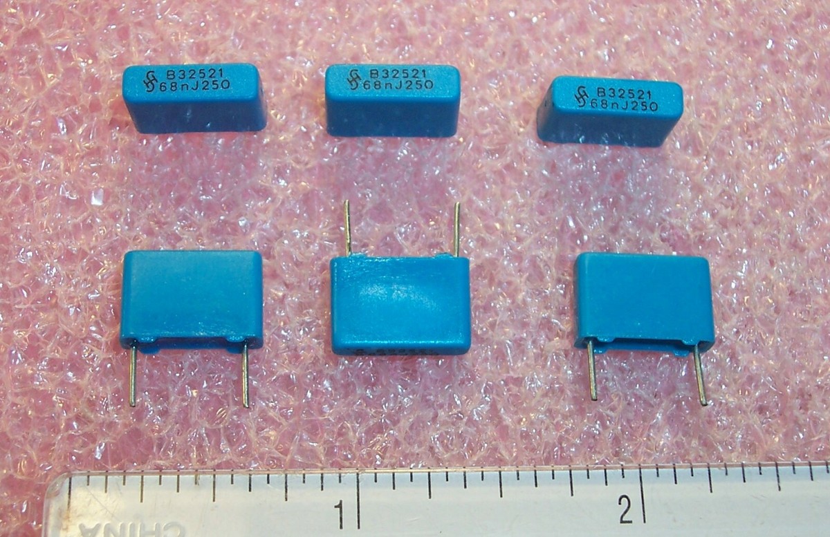 QTY (100) .068uf 250V 5% RADIAL METALLIZED FILM CAPACITORS