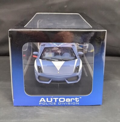 1/18 AUTOart Lamborghini Gallardo LP-560-4 Police Car Blue w 1/18 AUTOart Lamborghini Gallardo LP-560-4 Police Car Blue w