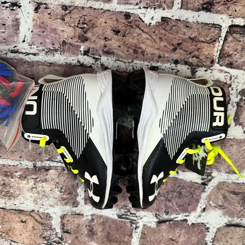 Botines de fútbol Under Armour para niños negros amarillos neón juveniles talla 10NIÑOS NUEVOS SIN CAJA Foto 3 de 4