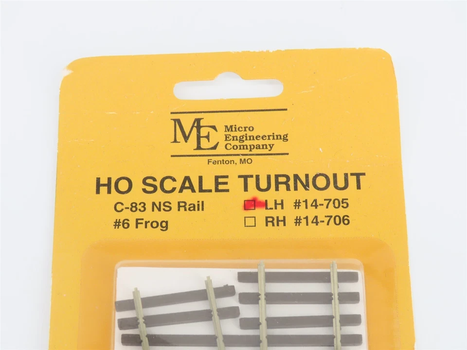 HO Scale Micro Engineering #14-705 Left Hand Turnout Track - Sealed  - Image 3 of 4