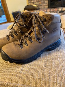 montrail women's hiking boots