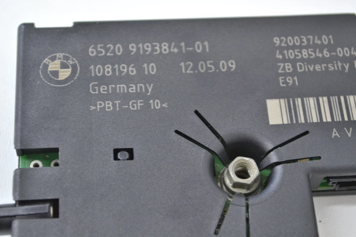 BMW 3 Series E91 Antenna Diversity Amplifier 9193841 65209193841 